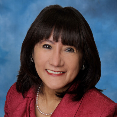 portrait of Luz del Rosario