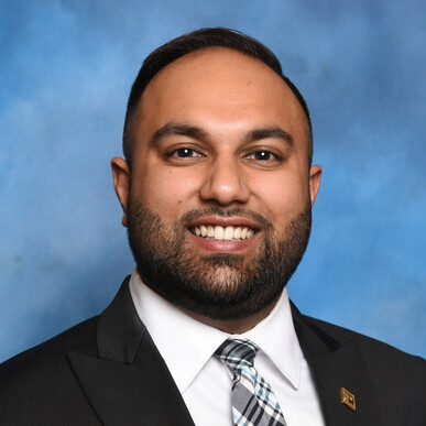 portrait of Shawn Xaviour